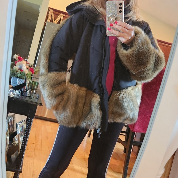 Forever 21 Jackets & Blazers - CUUUUTTTEE COAT! NWT